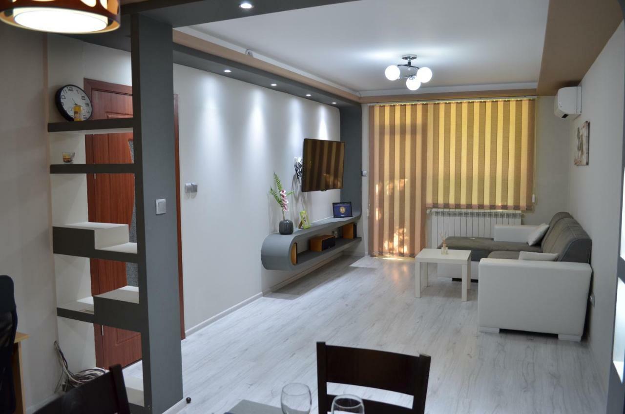Luxury Apartment Near Varna, Located In Targovishte エクステリア 写真