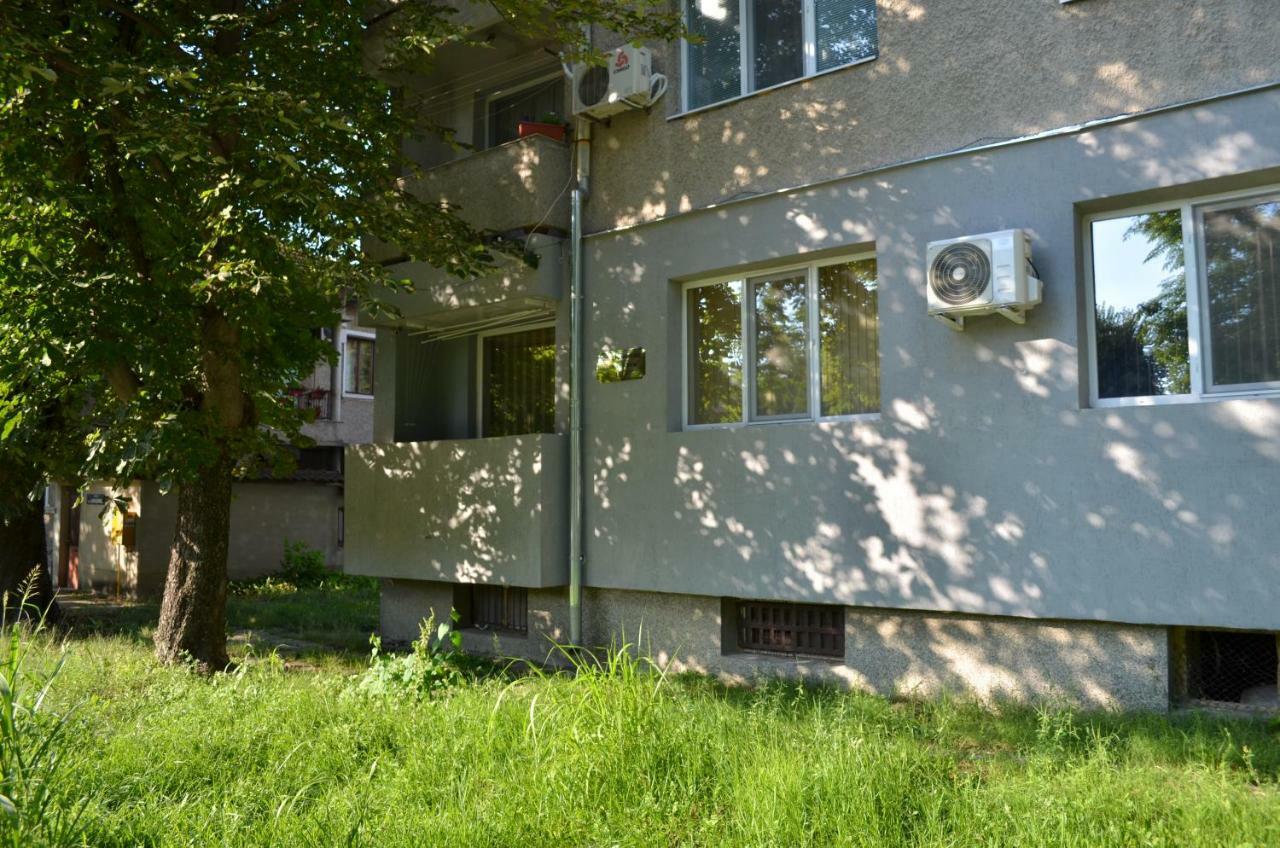 Luxury Apartment Near Varna, Located In Targovishte エクステリア 写真