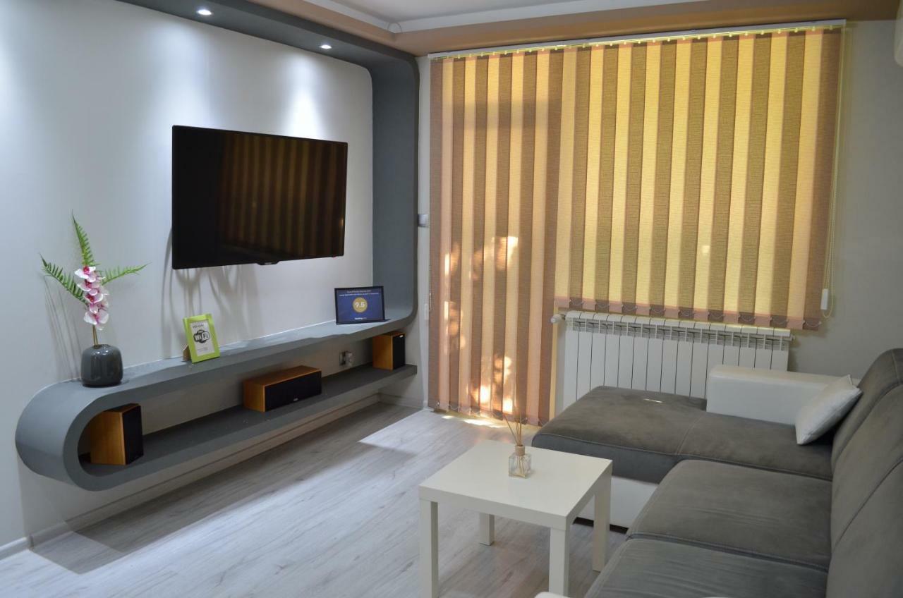 Luxury Apartment Near Varna, Located In Targovishte エクステリア 写真